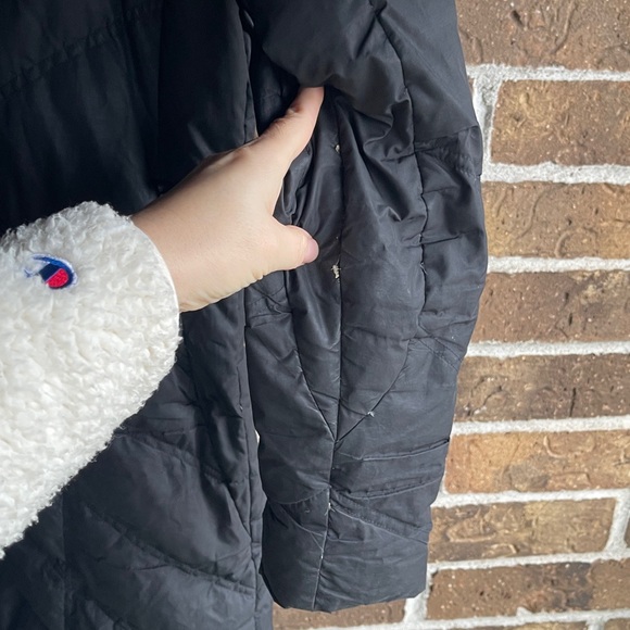 Patagonia Black Quilted Jacket - Picture 8 of 11